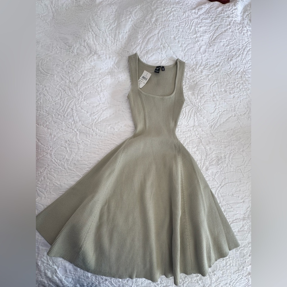 Windsor Gray Ribbed Midi Dress